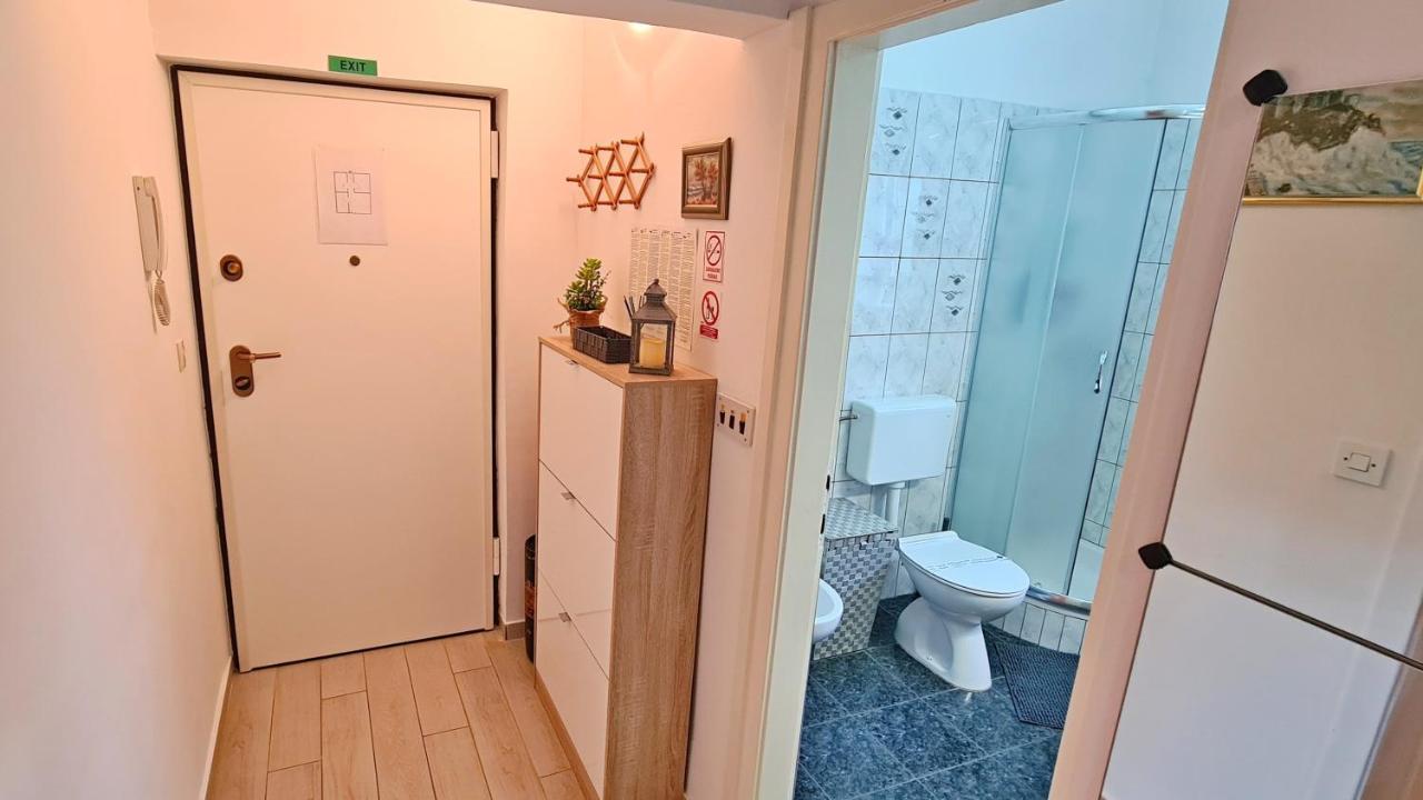 Apartment Sara Poljud Split Exterior foto